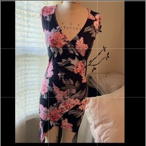 Beautiful body con floral dress
